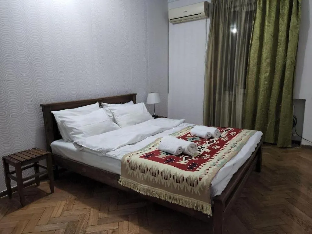 טביליסי Guest House Fango אכסניה